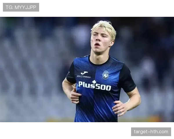 马伦在多特蒙德近期表现稳健，进攻端持续提升