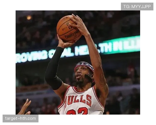 理查德·汉密尔顿投篮稳定性提升 助底特律活塞精准拉开比分