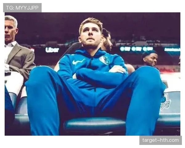 维克托·阿萨尔森训练结束就直接进厨房？这自律堪比顶流明星保养师了吧！